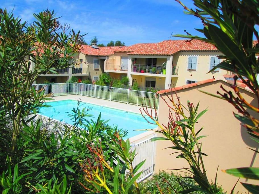 Bastide Au Pieds Des Alpilles St Remy De Provence Piscine Partagee Dans Residence Saint-Rémy-de-Provence Buitenkant foto